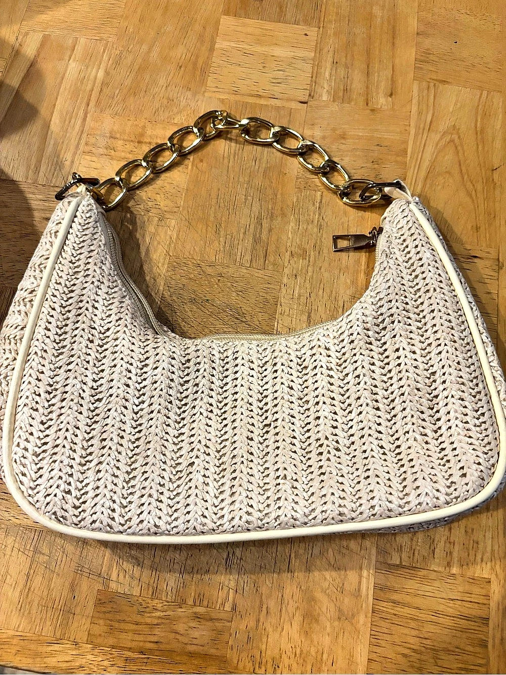 Woven Shoulder Bag in Cream Like New